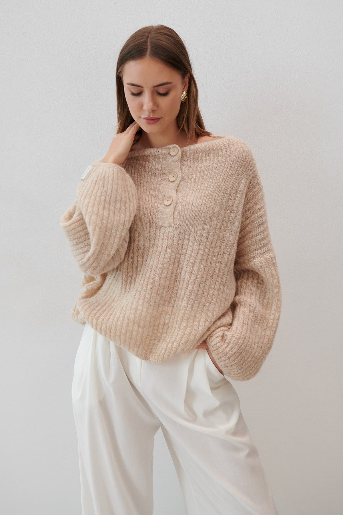Beige alpaca wool buttoned sweater