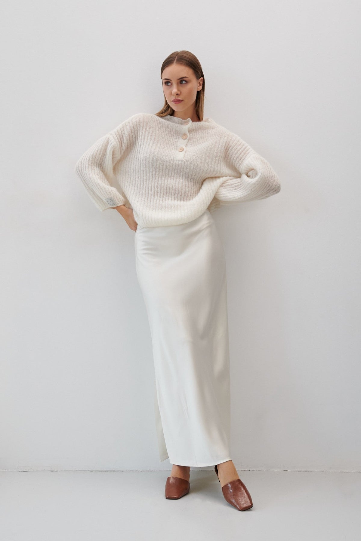 Ecru alpaca wool buttoned sweater