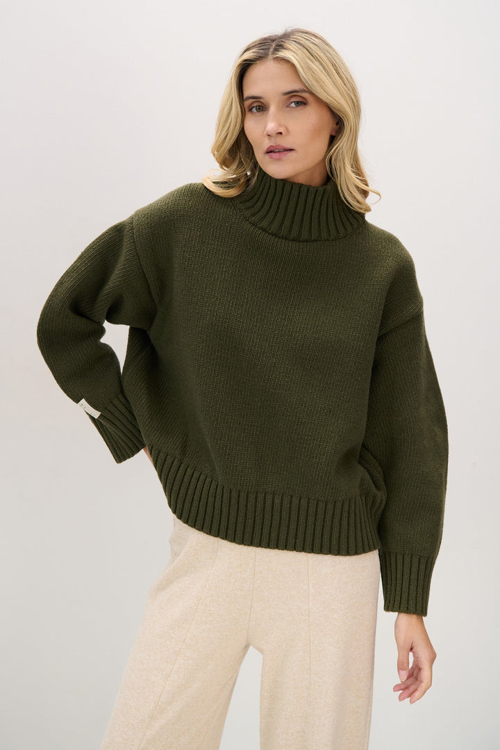 Merinos wool sweater with thick plexus half-golf olive