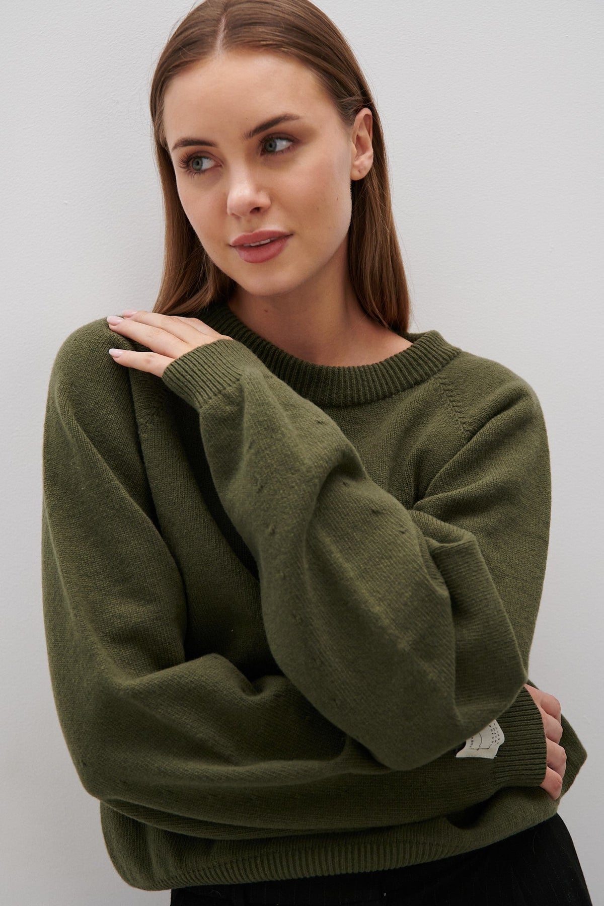 Sweter z wełny merynos pure ease oliwkowy