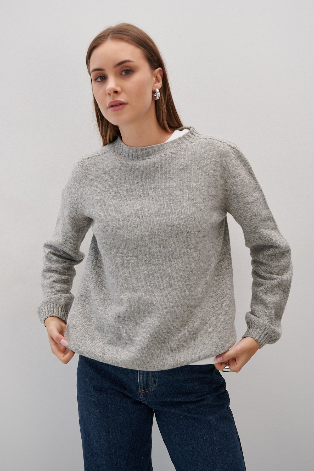 Sweter z wełny merynos elegant flow szary