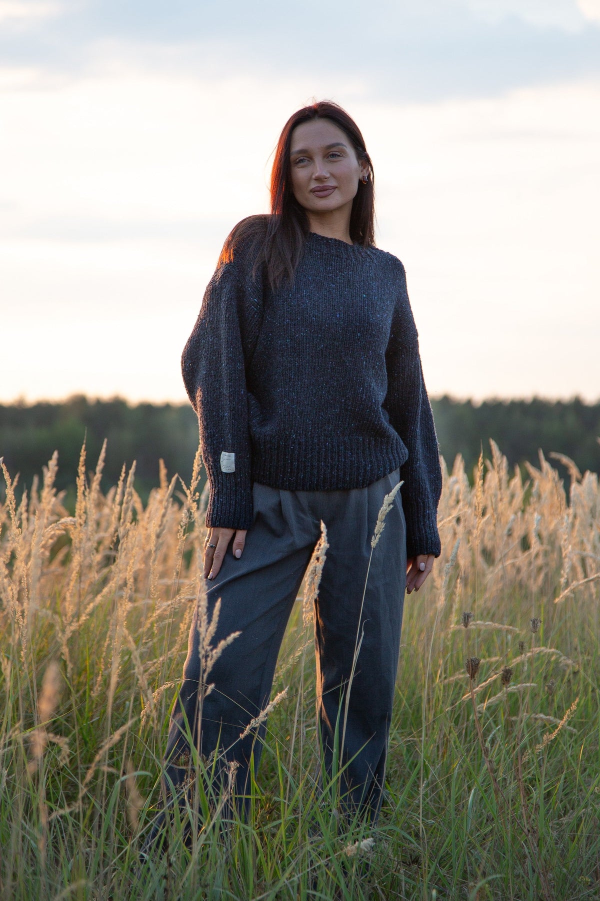 Sweter z wełny Midnight Sky granat granatowy