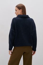 SWETER Z WEŁNY Z KOŁNIERZEM MIDNIGHT SKY granatowy