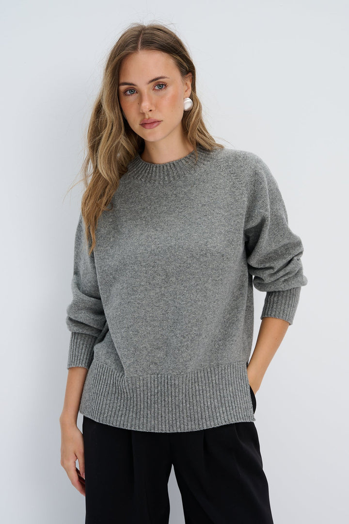 Merinos melow grey wool sweater