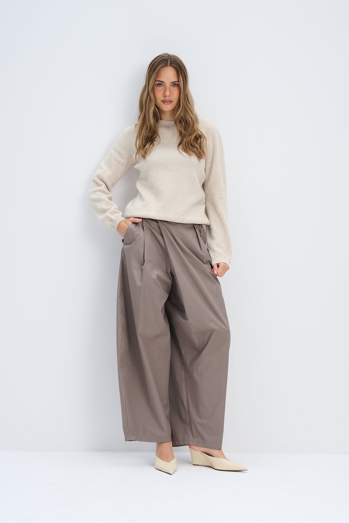 Sweter z wełny merynos elegant flow beżowy