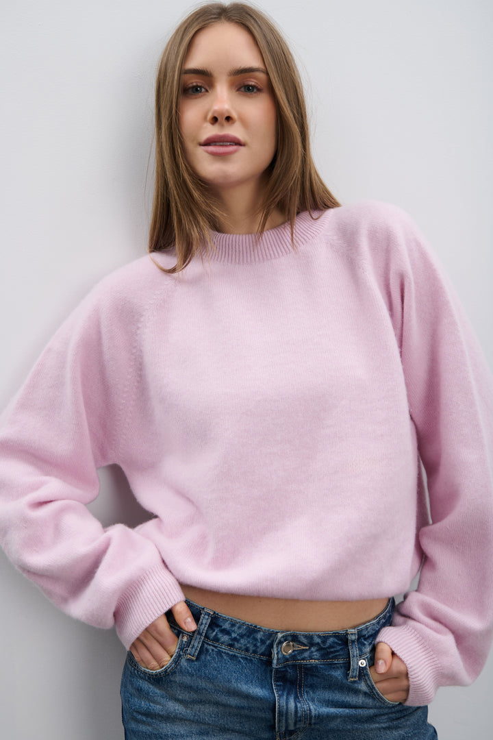 Cashmere Velvet Air sweater with bright pink