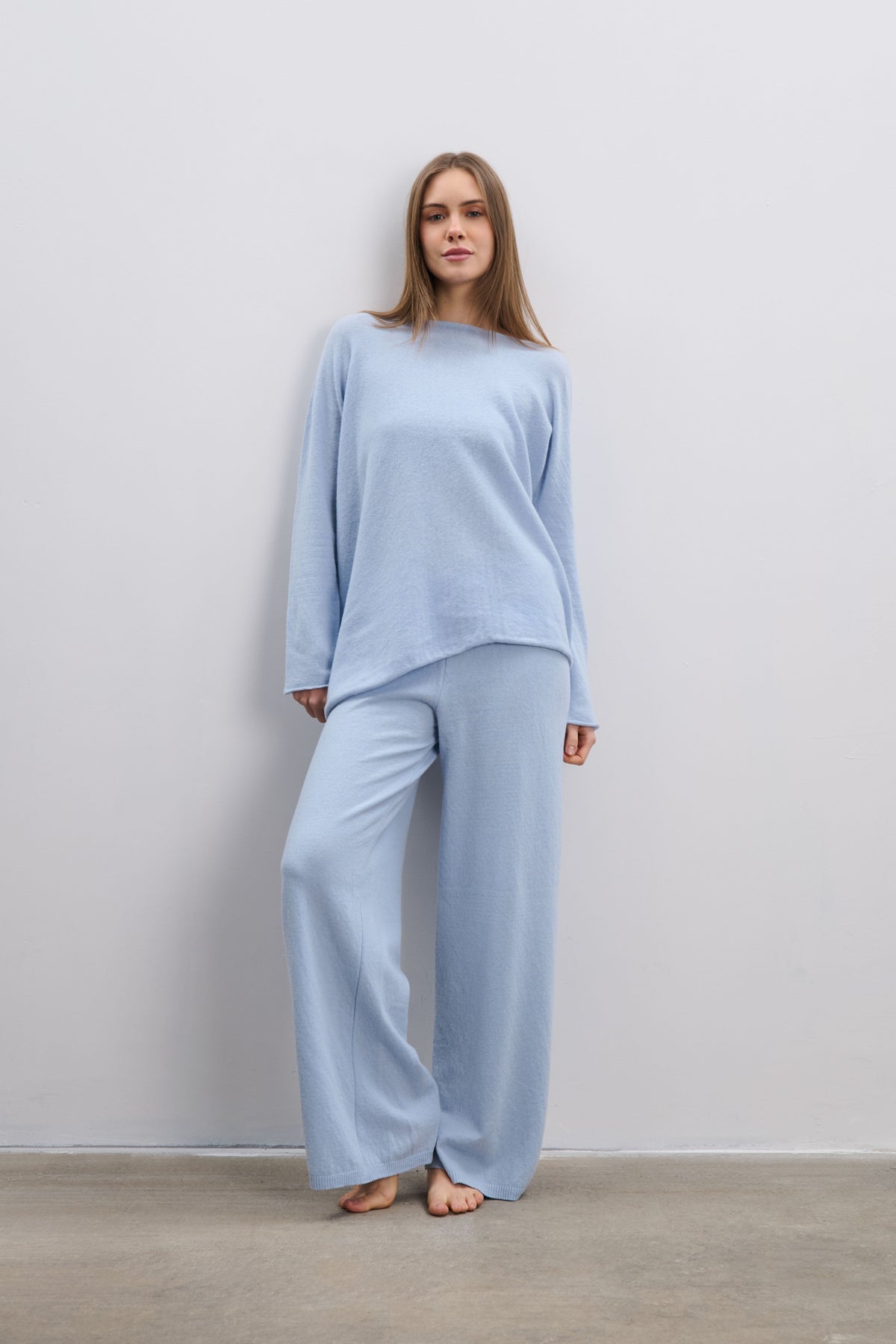 Set of cashmere and wool trousers and blouse Soft Horizon blue