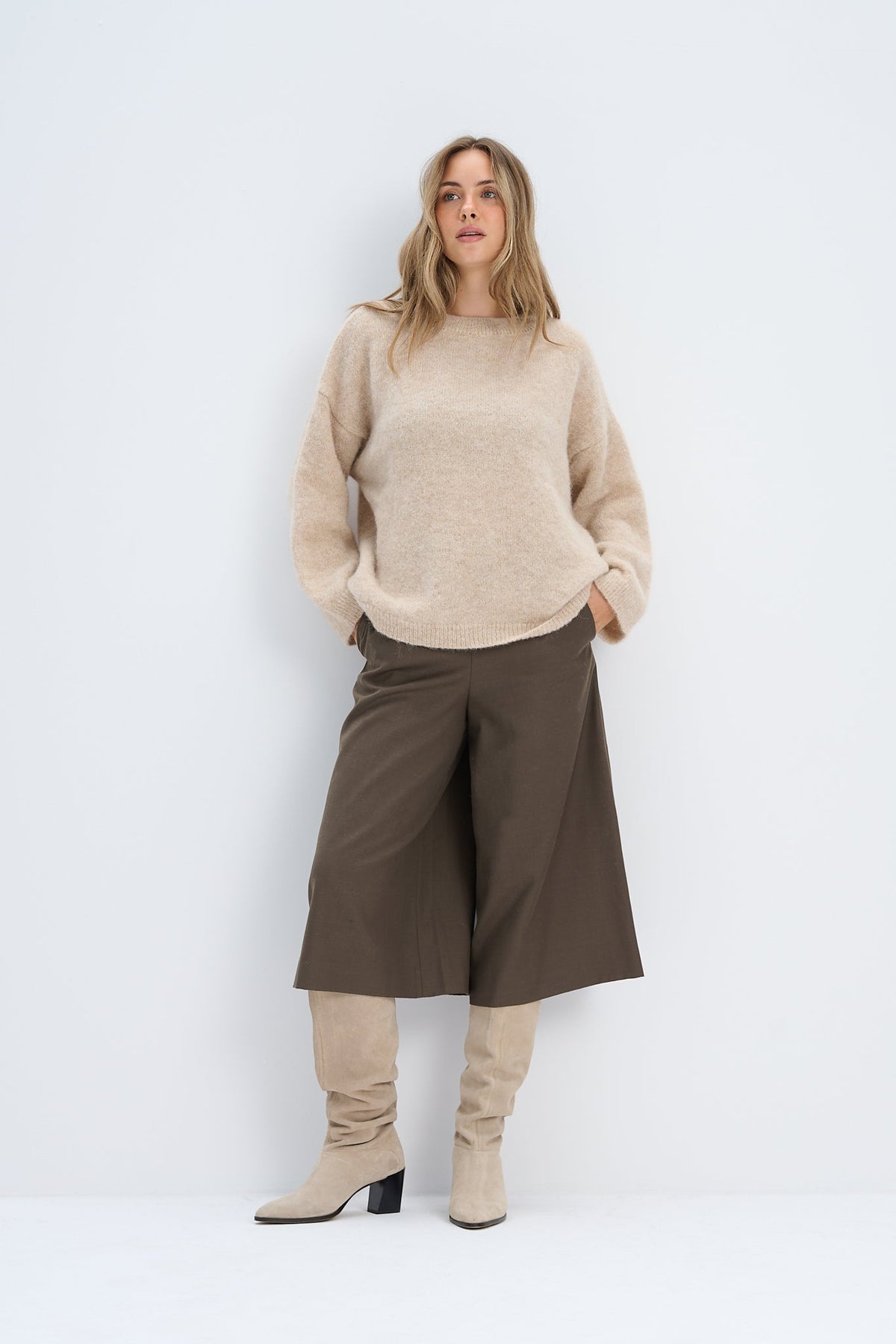 Sweter z wełny alpaki Avalon beżowy