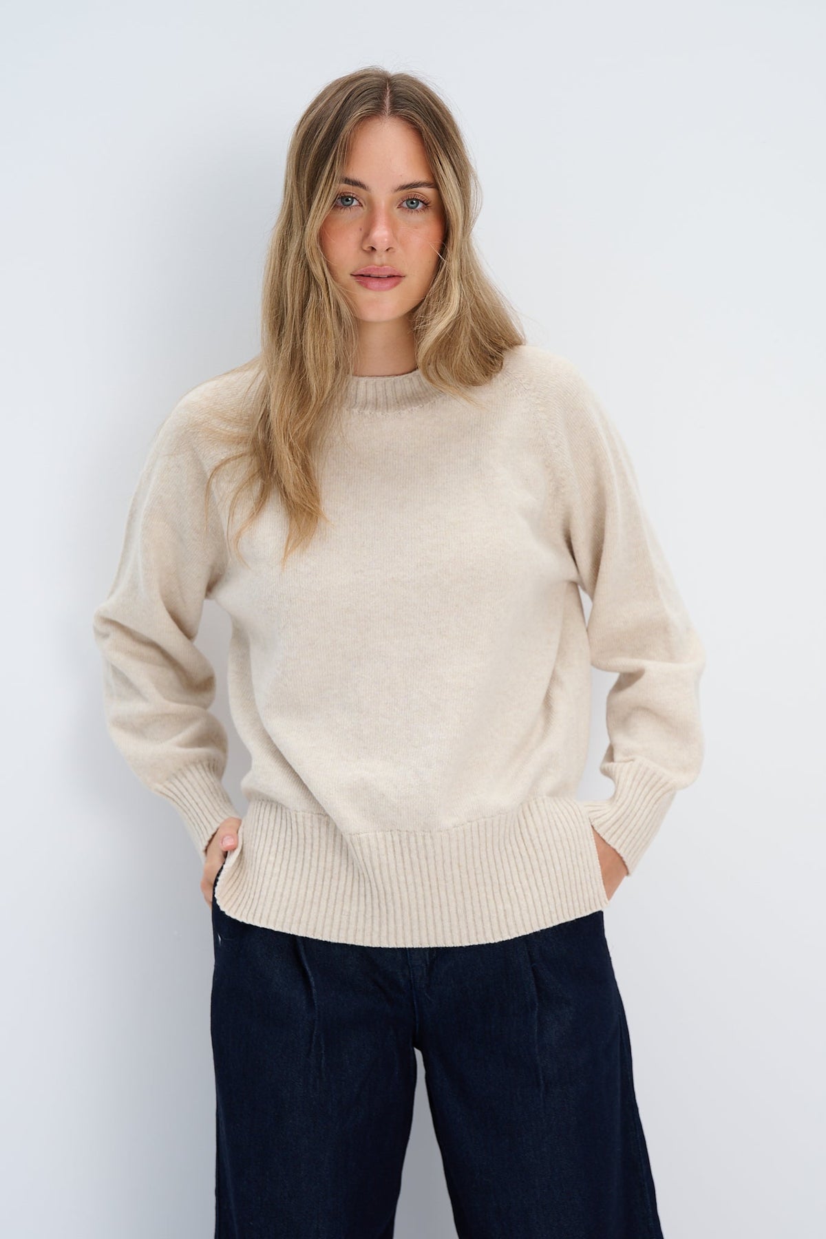 Merinos melow wool sweater beige