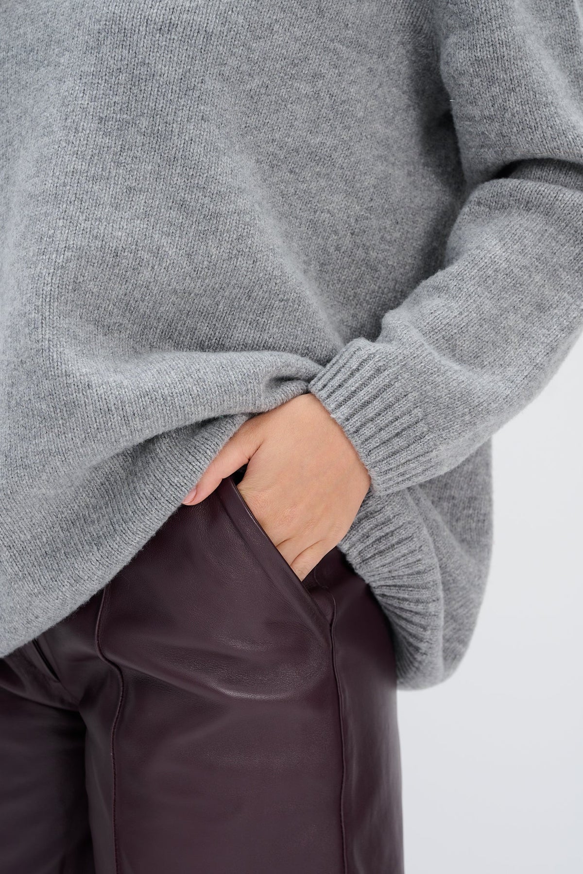Éloise cashmere and merino wool sweater, red