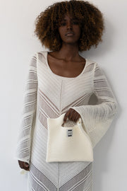 Knitted bag made of ecru cotton