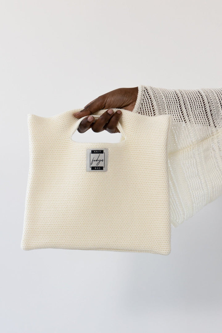 Knitted bag made of ecru cotton
