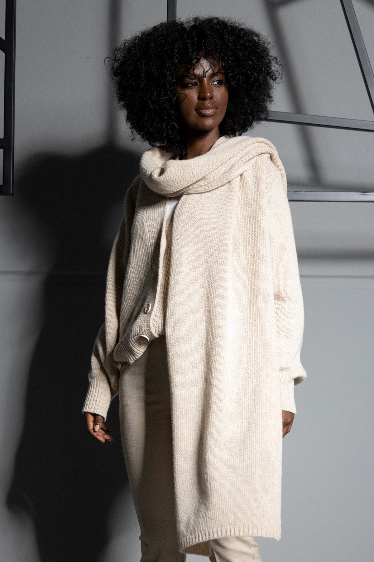 Beige woolen scarf